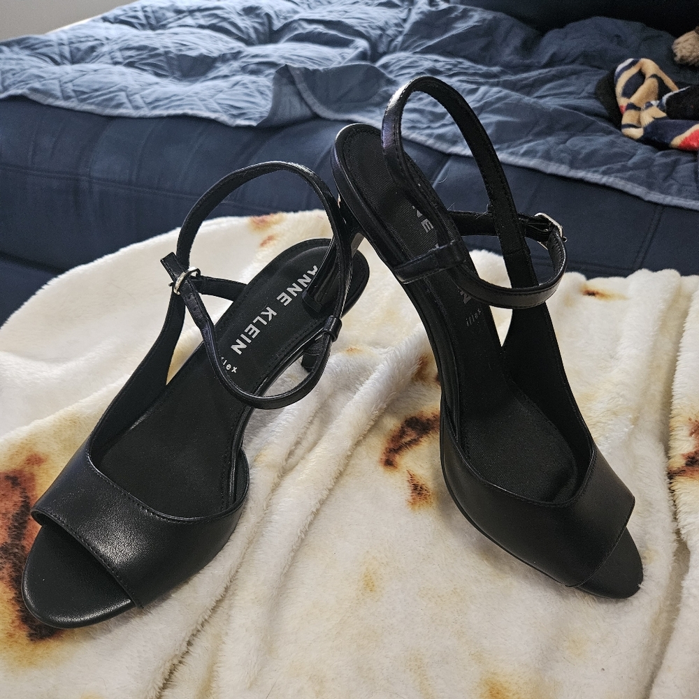 Anne Klein Black Open-Toe Slingback Heels